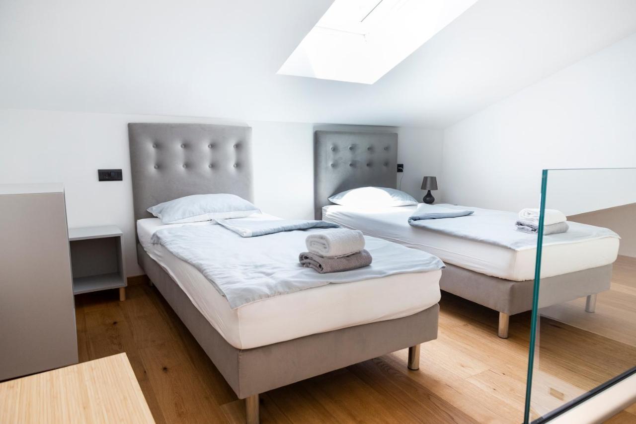 Holiday Houses Portoroz Bagian luar foto